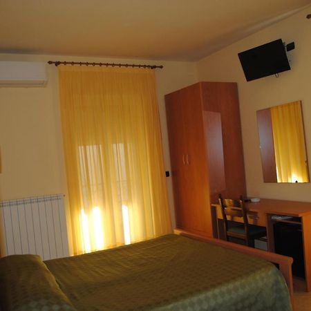 B&B Atlantide Cagnano Varano Exterior foto
