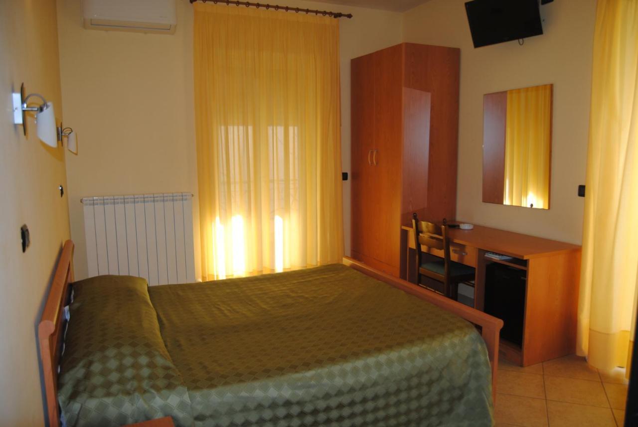B&B Atlantide Cagnano Varano Exterior foto